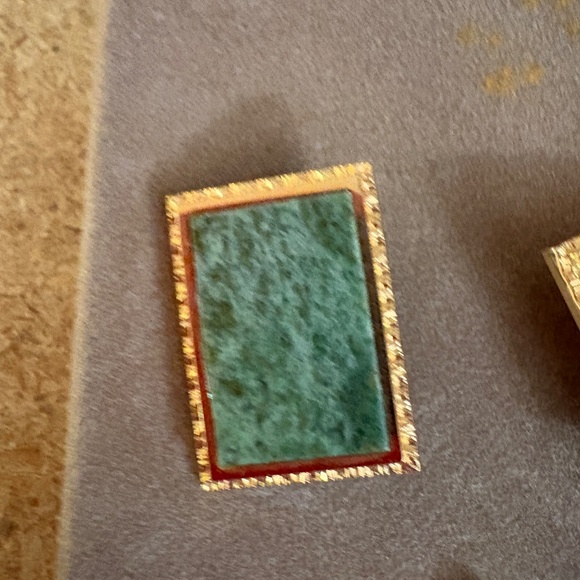 Vintage Men's Cuff Links and Tie Tack Set - Green Finish and gold tone - Picture 3 of 12